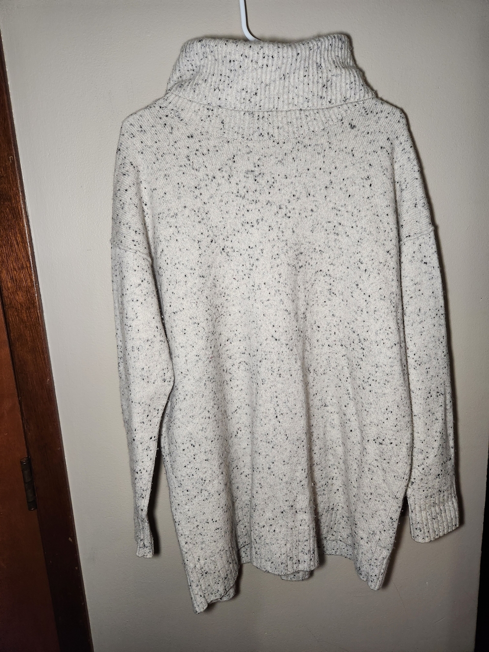 Athleta Bayshore Wool Cashmere Cream Turtleneck Sweater For Woman Size L